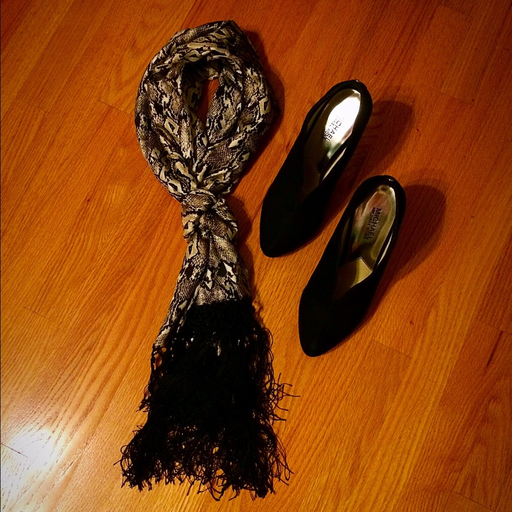 Ann Taylor scarf